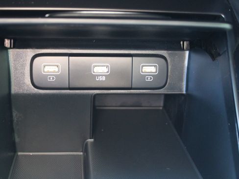 Certified 2023 Kia Sorento LX FWD image 36