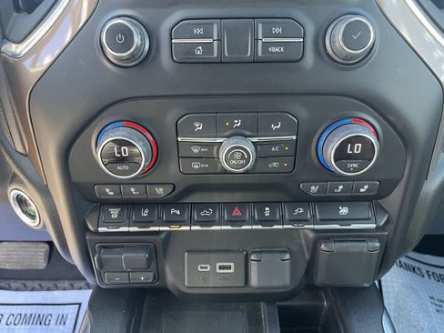 Used 2022 Chevrolet Silverado 2500 High Country w/ Safety Package II AWD/4WD image 25