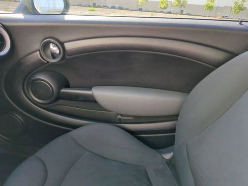 Used 2010 MINI Cooper Convertible image 22