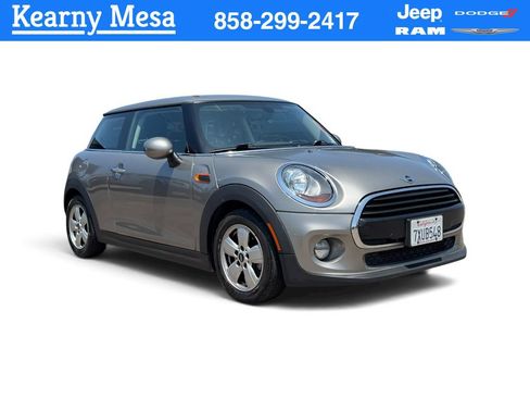 Used 2017 MINI Cooper 2-Door Hardtop FWD image 1