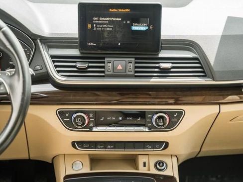 Used 2019 Audi Q5 2.0T Premium w/ Convenience Package image 22