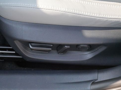 Certified 2025 Toyota Camry SE AWD/4WD image 20