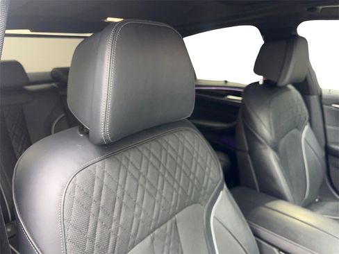 Used 2020 BMW M550i xDrive w/ Executive Package image 46