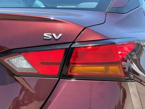 Used 2023 Nissan Altima 2.5 SV FWD image 33