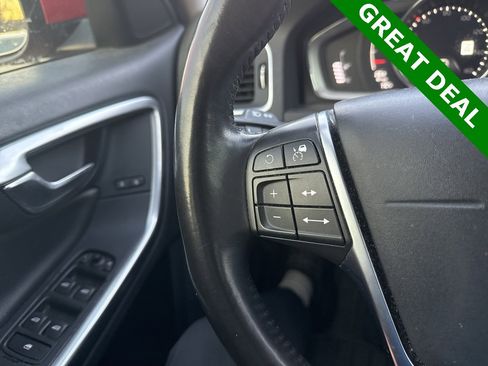 Used 2018 Volvo S60 T5 Dynamic w/ Vision Package image 14