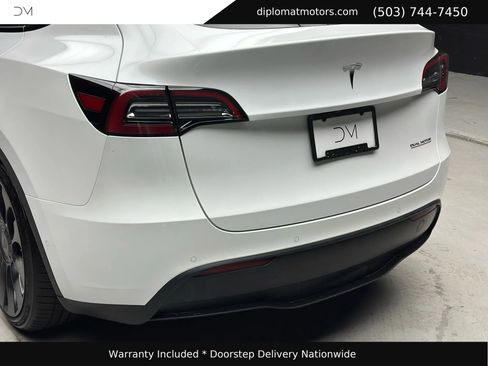 Used 2022 Tesla Model Y Performance image 15
