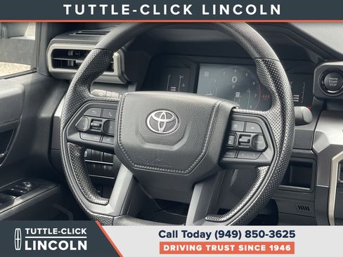 Used 2025 Toyota Tacoma SR5 AWD/4WD image 23