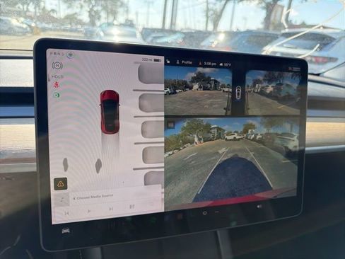 Used 2023 Tesla Model Y Long Range image 14