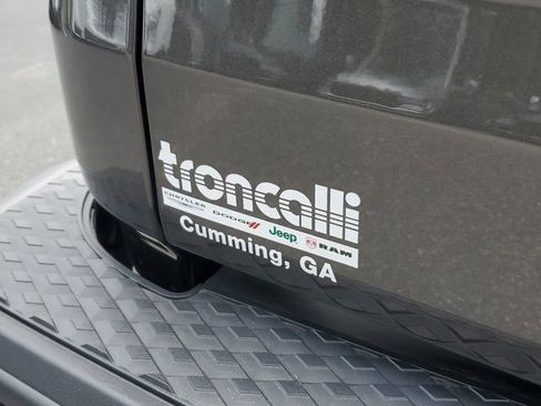 New 2025 Jeep Gladiator Sport image 9