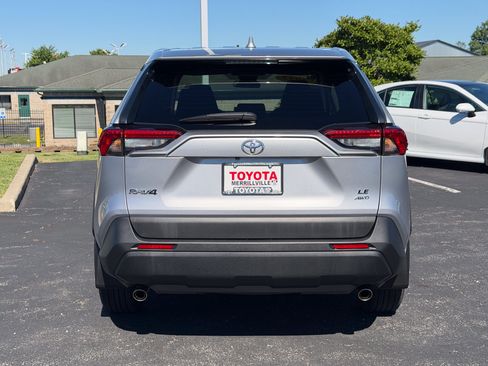 Certified 2023 Toyota RAV4 LE AWD/4WD image 8