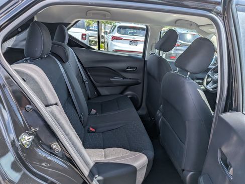 Used 2021 Nissan Kicks SV FWD image 29