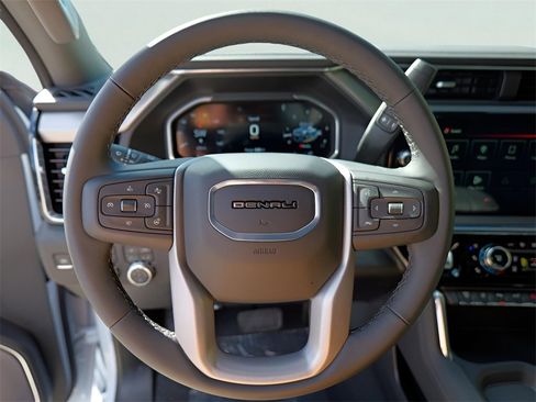 New 2026 GMC Sierra 2500 Denali w/ Denali Reserve Package image 11