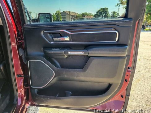 Used 2022 RAM 1500 Laramie AWD/4WD image 21