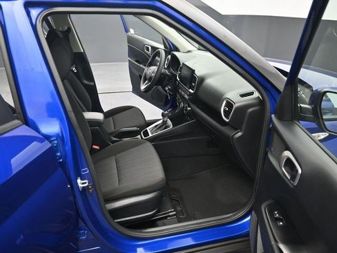 New 2025 Hyundai Venue SE FWD image 26