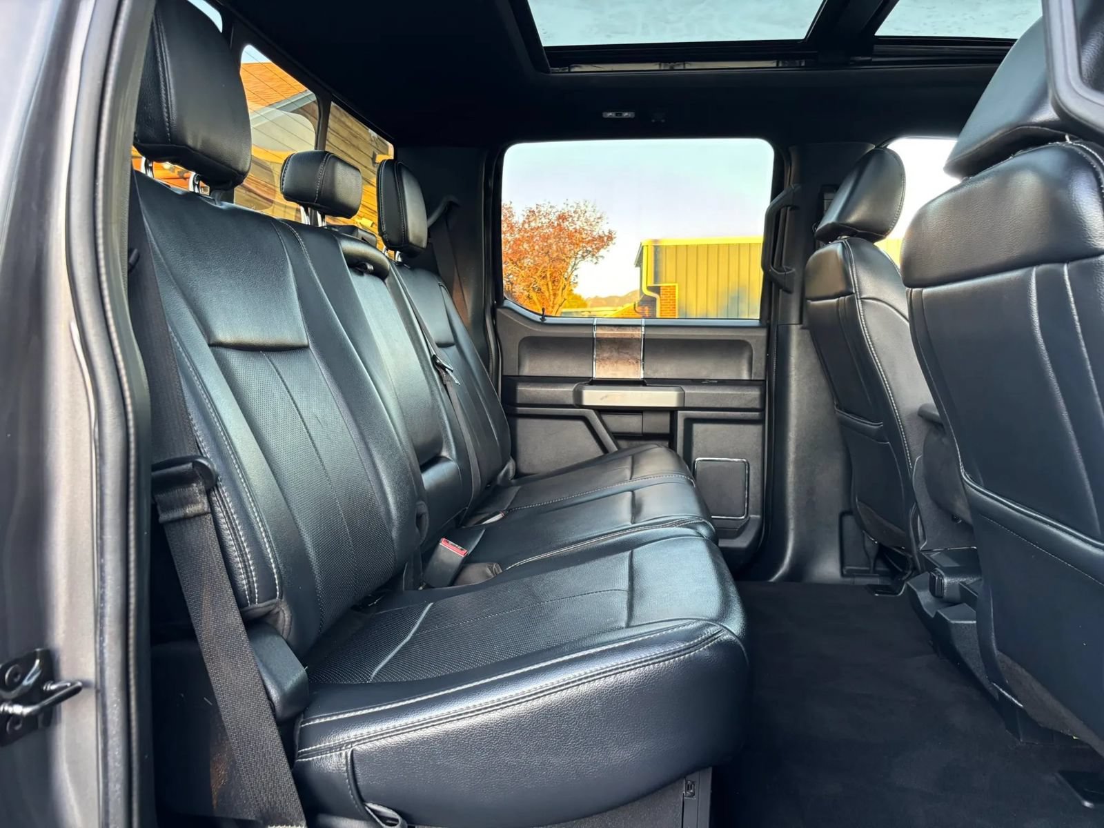 Used 2022 Ford F350 Lariat AWD/4WD image 20