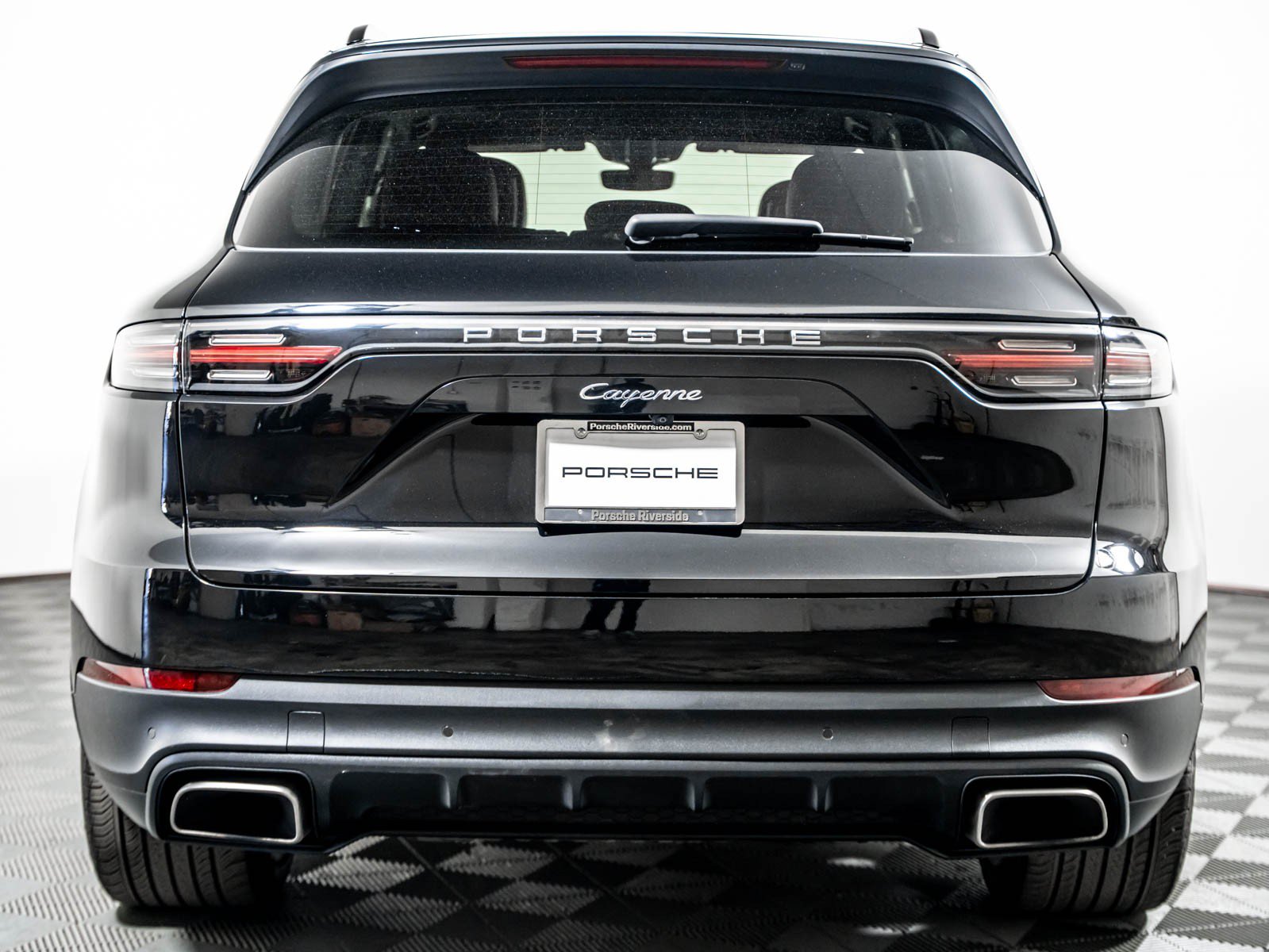 Certified 2023 Porsche Cayenne AWD/4WD image 11