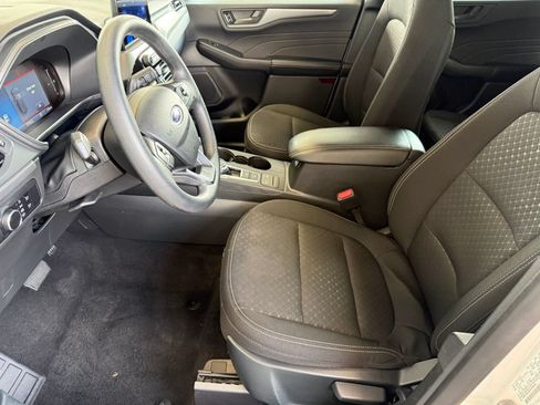 Used 2025 Ford Escape Active FWD image 5