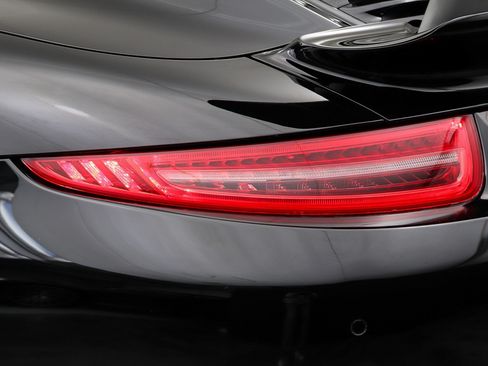 Used 2014 Porsche 911 4 Cabriolet AWD/4WD image 10