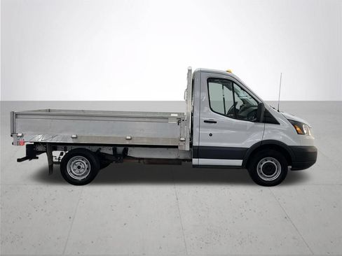 Used 2018 Ford Transit 250 138 RWD image 9