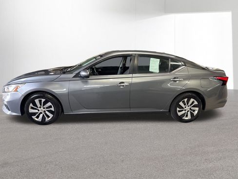 Used 2020 Nissan Altima 2.5 S FWD image 2