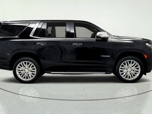 Used 2023 Chevrolet Tahoe Premier AWD/4WD image 6
