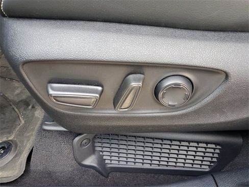 Used 2025 Toyota Sienna XSE image 20