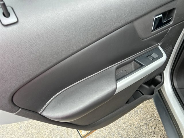 Used 2013 Ford Edge SE FWD image 21