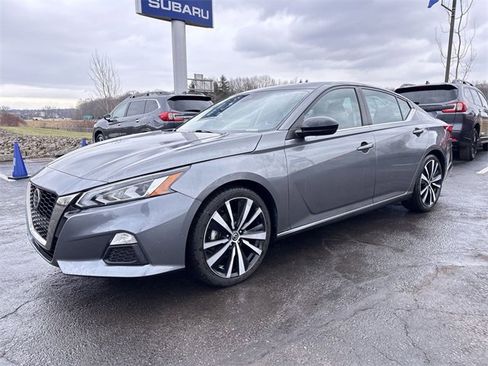 Used 2022 Nissan Altima 2.5 SR image 6