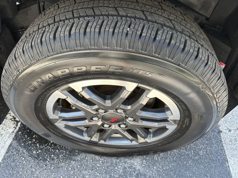 Used 2024 Toyota Tacoma TRD Sport RWD image 6