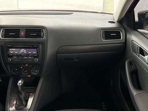 Used 2012 Volkswagen Jetta Sedan FWD image 27