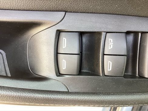 Used 2023 Buick Encore GX Select w/ Sport Touring Package AWD/4WD image 32