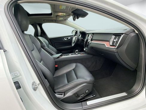 Used 2024 Volvo S60 B5 Plus AWD/4WD image 26