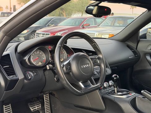 Used 2011 Audi R8 V8 image 32