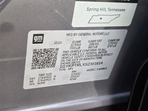 Certified 2025 Cadillac Lyriq Luxury w/ LPO, Floor Liner Package AWD/4WD image 34