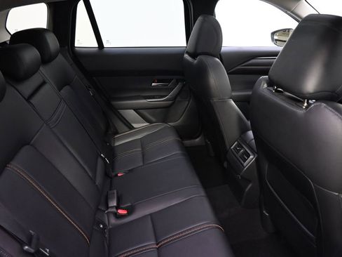 Used 2025 MAZDA CX-50 AWD 2.5 S w/ Premium Plus Pkg image 18