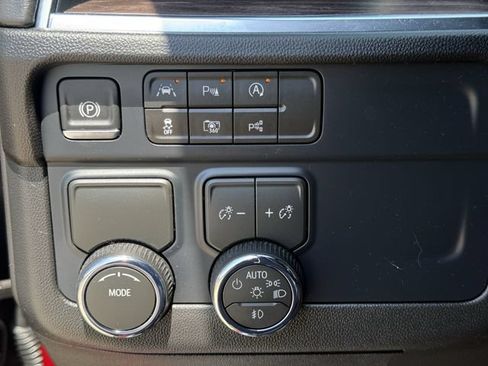 Certified 2026 Chevrolet Tahoe LT w/ Comfort Package RWD image 23