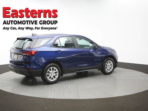 Used 2022 Chevrolet Equinox LS AWD/4WD image 42