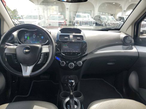 Used 2016 Chevrolet Spark LT image 12