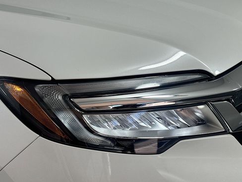 Certified 2022 Honda Pilot Touring image 34
