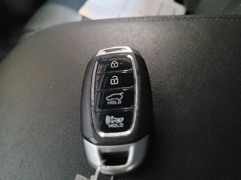 Used 2020 Hyundai Santa Fe SEL FWD image 32