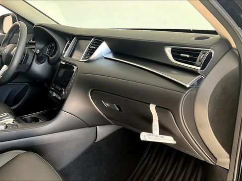 Certified 2025 INFINITI QX50 Luxe image 20
