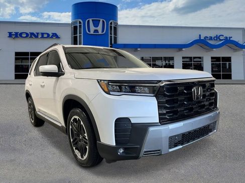 New 2026 Honda Pilot Touring image 9