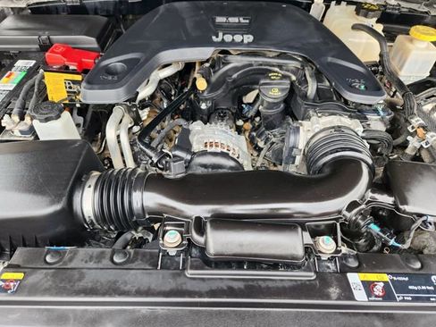 Used 2021 Jeep Gladiator Sport AWD/4WD image 31