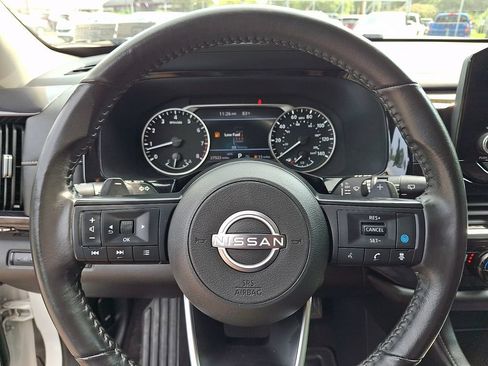 Certified 2024 Nissan Pathfinder SV AWD/4WD image 22