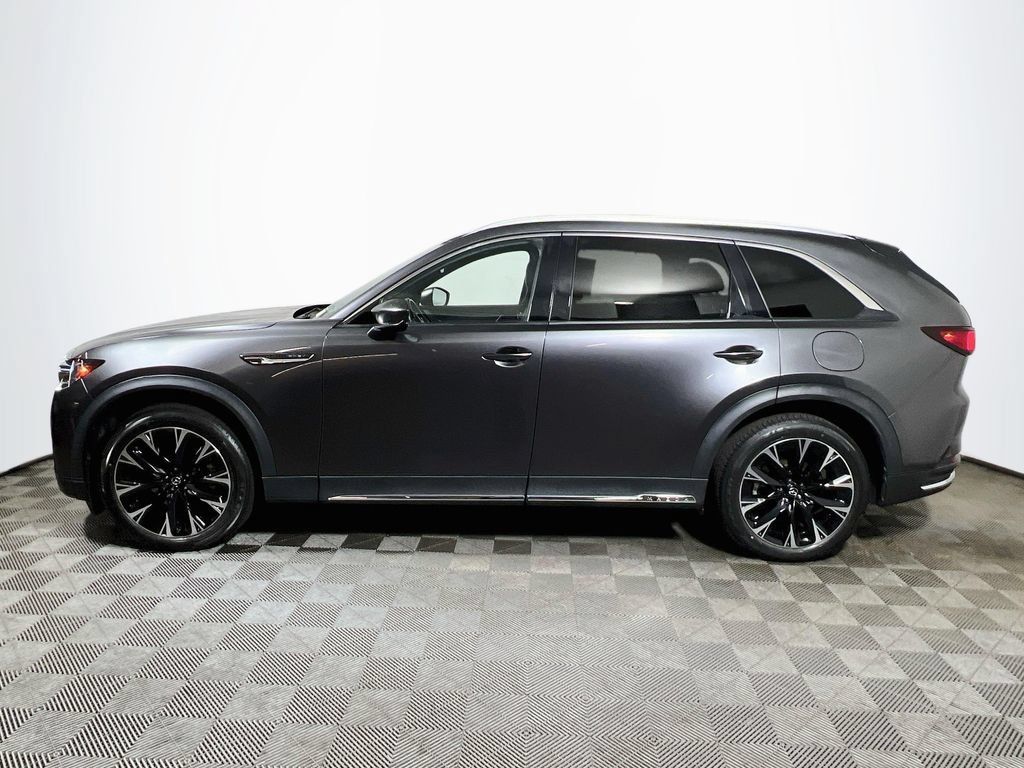 Used 2024 MAZDA CX-90 Plug-In Hybrid w/ Premium Plus AWD/4WD image 4