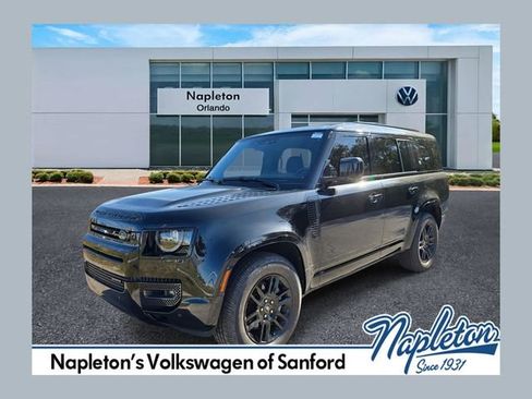 Used 2023 Land Rover Defender 130 X-Dynamic SE image 1