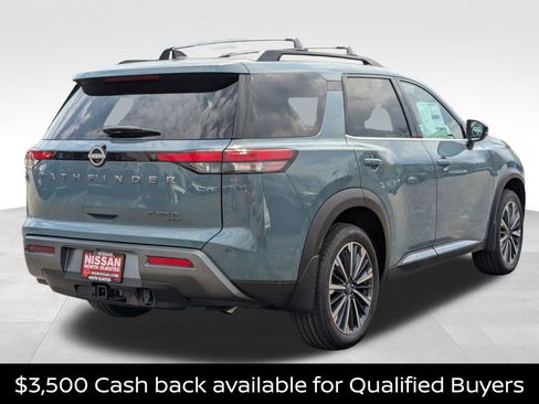 New 2026 Nissan Pathfinder Platinum image 3