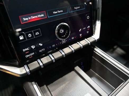 New 2026 GMC Acadia Elevation w/ Elevation Premium Package image 18