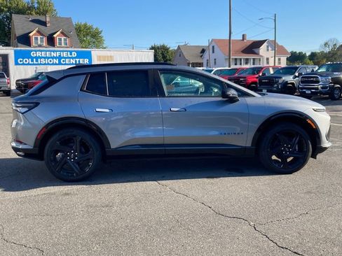 New 2025 Chevrolet Equinox EV RS w/ Convenience Package II FWD image 25