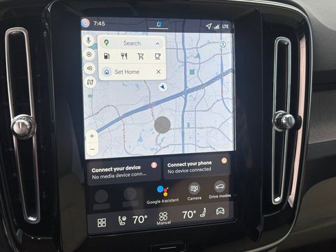 New 2026 Volvo XC40 B5 Plus w/ Protection Package Premier image 16